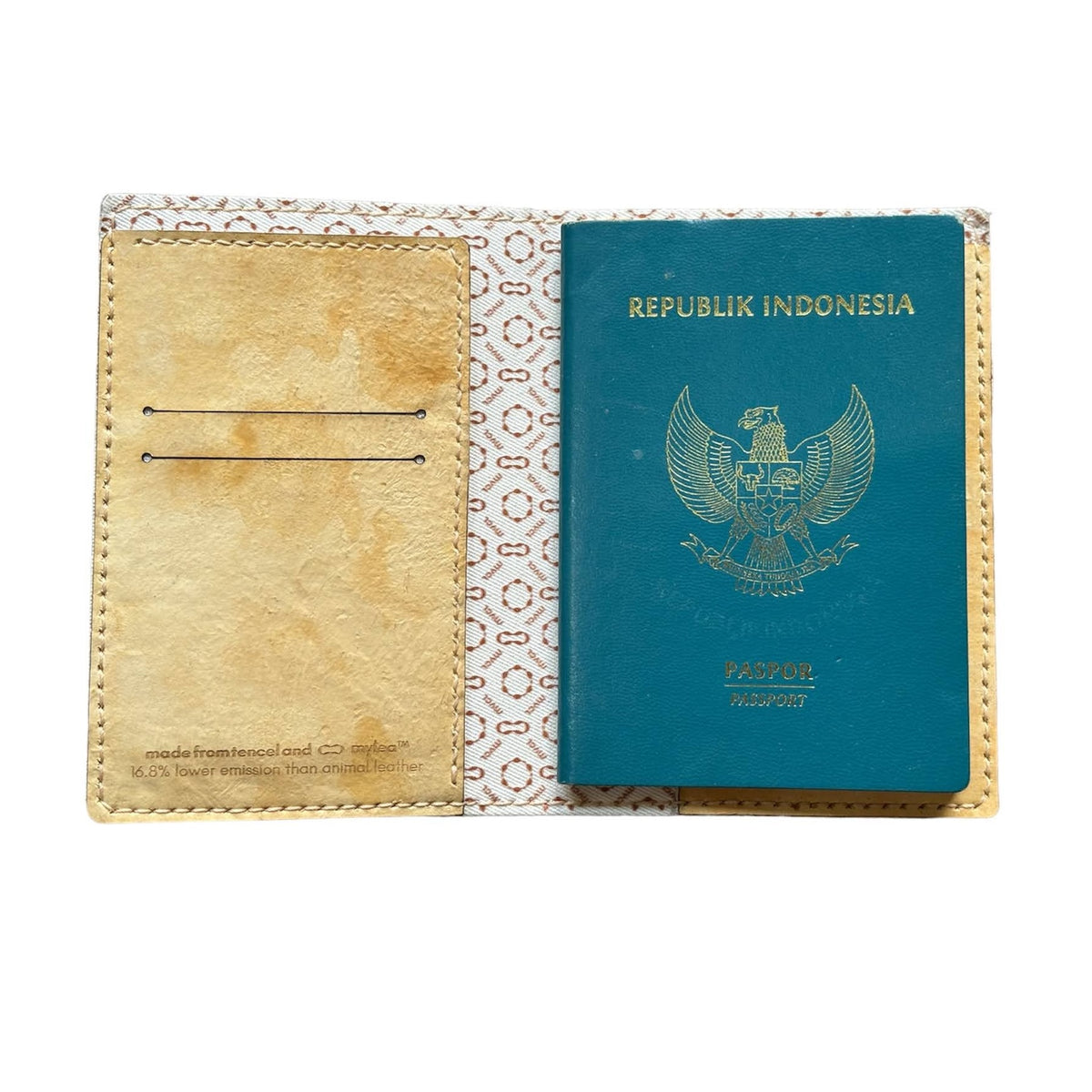 Mylea™ Essentials: Passport Case